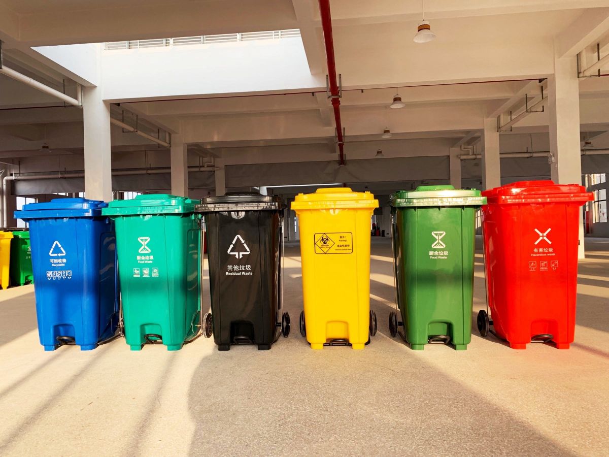 240L Plastic Dustbin Wheelie Trash Can, Recycle Garbage Container Outdoor Waste Bin (imported)